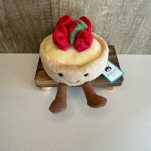 Jellycat Fleurette Tarte Aux Fraises Strawberry Tart NEW! FAST SHIP Gift for Her